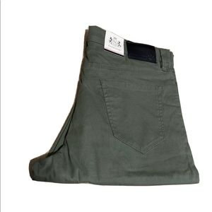 English Laundry mens stretch pant Green color size 32x32